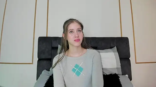 sara  jones gh online show from February 21, 2025, 10:59 pm