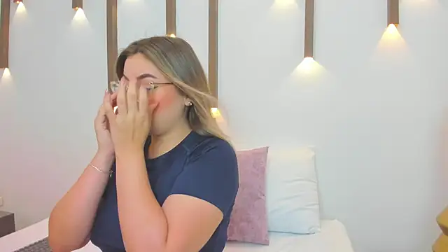 antonella cutie  online show from February 12, 2025, 12:01 pm