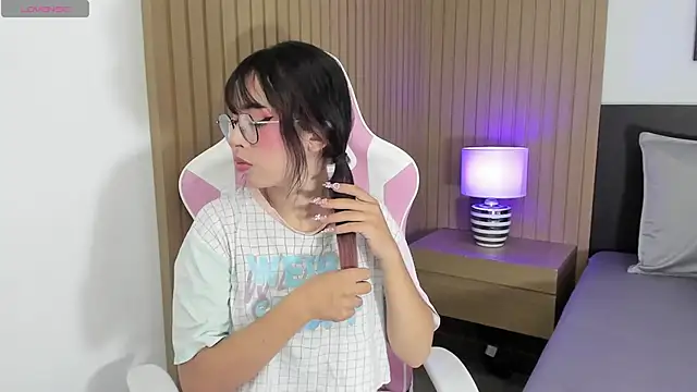 vi anaya online show from February 11, 2025, 11:43 am