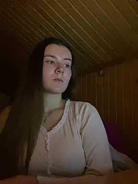 mewKate online show from January 24, 2025, 8:00 pm