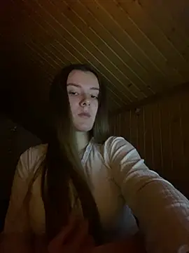 mewKate online show from February 1, 2025, 6:40 pm