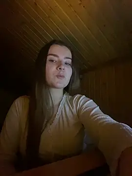 mewKate online show from February 6, 2025, 4:58 pm