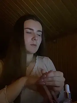 mewKate online show from February 6, 2025, 8:02 pm