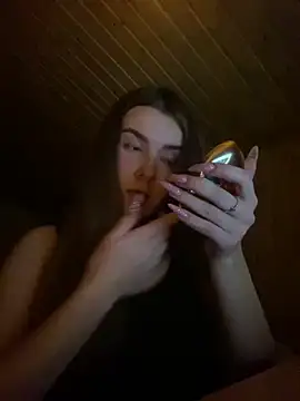 mewKate online show from February 11, 2025, 7:05 pm