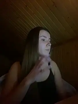 mewKate online show from February 13, 2025, 7:42 pm