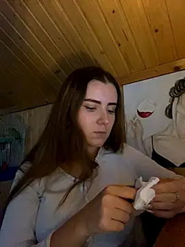 mewKate online show from September 14, 2025, 4:28 pm