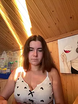 mewKate online show from September 20, 2025, 3:57 pm