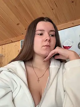 mewKate online show from February 6, 2026, 11:02 am