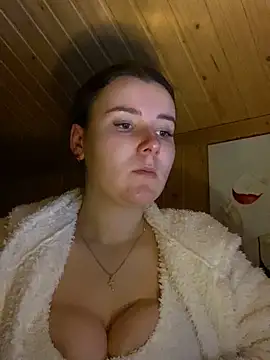 mewKate online show from April 10, 2026, 7:07 pm