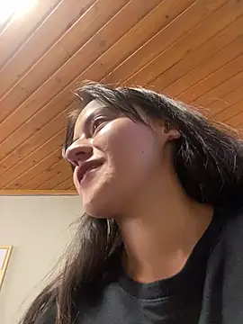 Camila pinkk online show from February 22, 2025, 5:13 pm