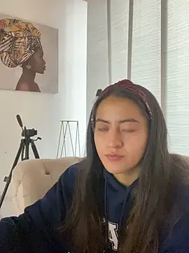 Camila pinkk online show from February 23, 2025, 2:04 pm