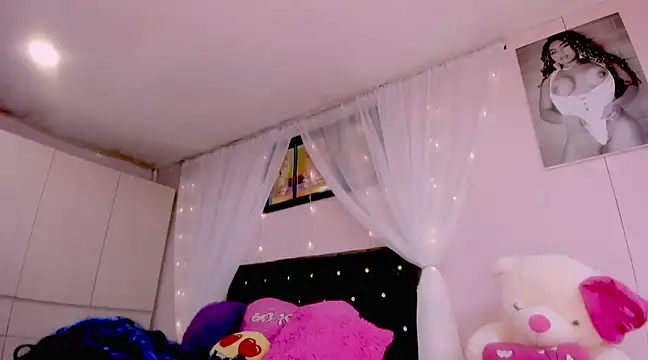 Aliana Ross online show from March 1, 2025, 11:50 am