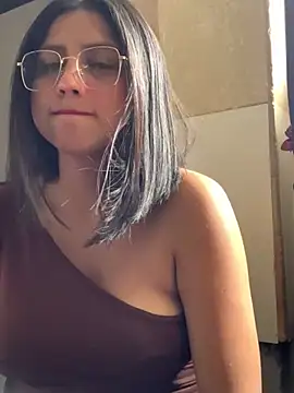 Adrianisx online show from January 24, 2025, 4:17 pm