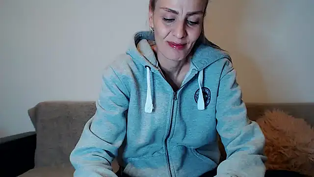 AshlineKatte online show from March 24, 2026, 4:06 am