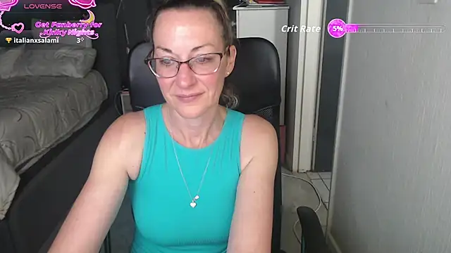 boeslaboes1 online show from December 3, 2025, 6:17 pm