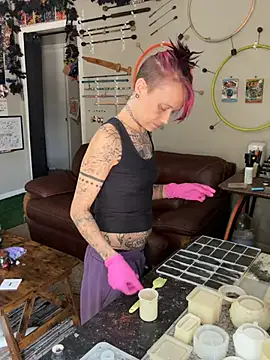 Snapshot of trashbrat chatting on July 21, 2026, 8:00 pm trashbrat online show from July 21, 2026, 8:00 pm