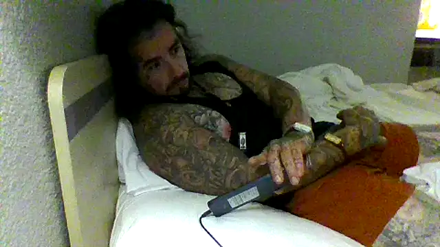 justthetip4209 online show from June 17, 2026, 7:00 am