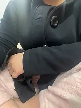 Red-Magic-25 online show from January 13, 2026, 6:40 am