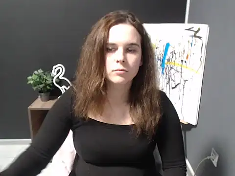 mini girly online show from January 14, 2025, 4:40 pm