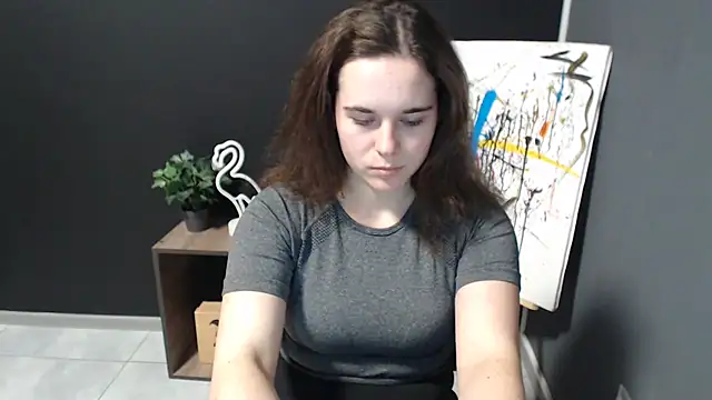 mini girly online show from January 16, 2025, 5:12 pm