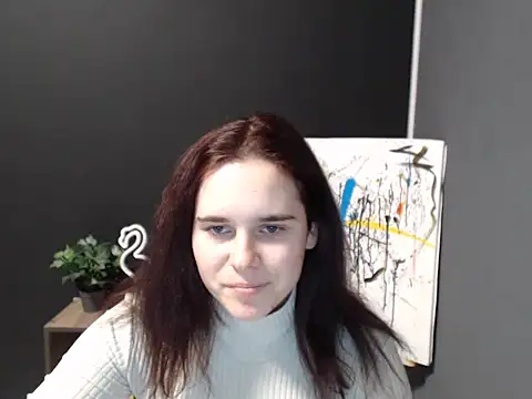 mini girly online show from January 23, 2025, 7:40 pm