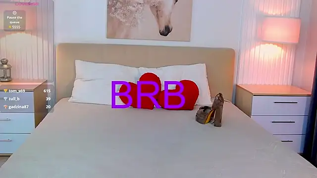 Emma plux online show from March 2, 2025, 10:14 am