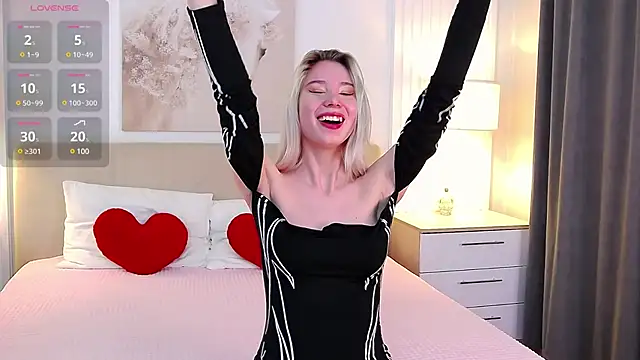 Emma plux online show from March 19, 2025, 4:03 am