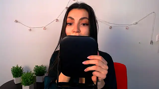 Lexi Jous online show from March 28, 2026, 1:33 pm