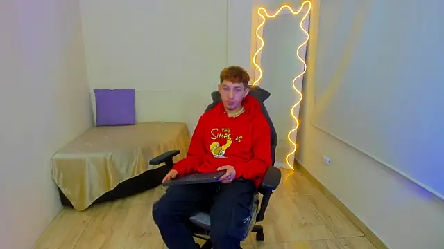 Axel tay online show from October 28, 2025, 3:32 am