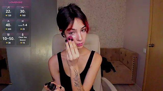 Ink  pleasure online show from January 17, 2025, 9:06 pm