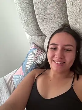 Jullya x online show from March 10, 2026, 4:01 pm