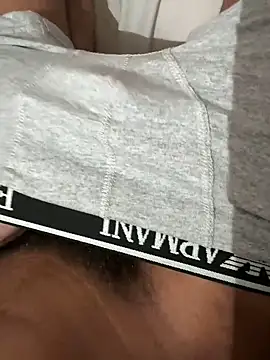 mdnn77 online show from February 20, 2025, 5:29 pm