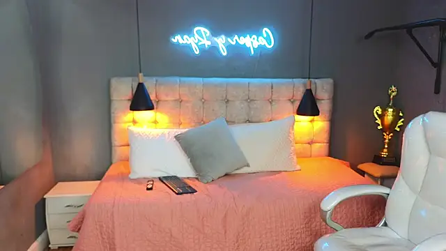 Tommy18   online show from March 7, 2025, 9:07 am