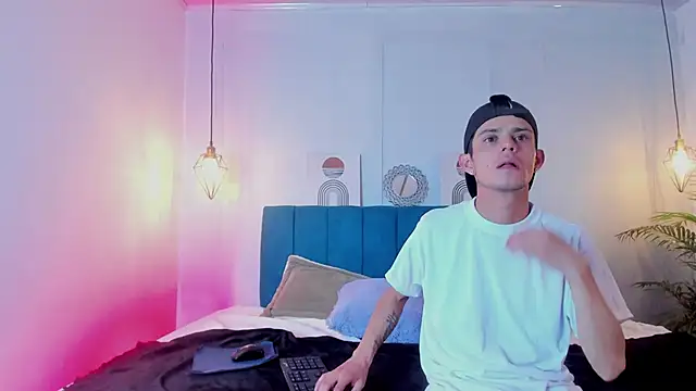 Bonny and carrot online show from February 27, 2025, 1:48 am