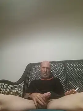 filthymind619 online show from May 19, 2026, 1:50 pm