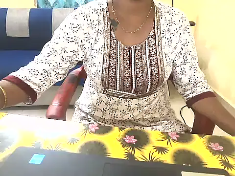 Snapshot of sriyazhini chatting on June 22, 2026, 6:32 am sriyazhini online show from June 22, 2026, 6:32 am