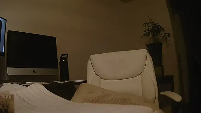 MrDaddyBbSnake online show from April 22, 2026, 1:41 am