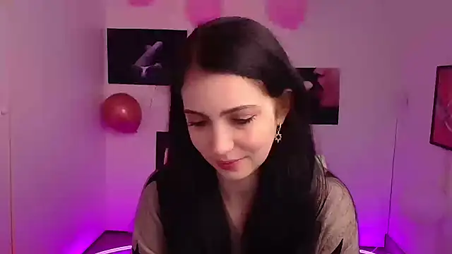 Snapshot of Amalia_amor chatting on March 18, 2025, 6:14 am Amalia amor online show from March 18, 2025, 6:14 am