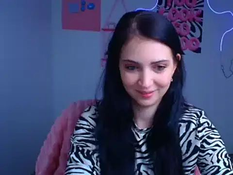 Snapshot of Amalia_amor chatting on October 31, 2025, 6:47 am Amalia amor online show from October 31, 2025, 6:47 am