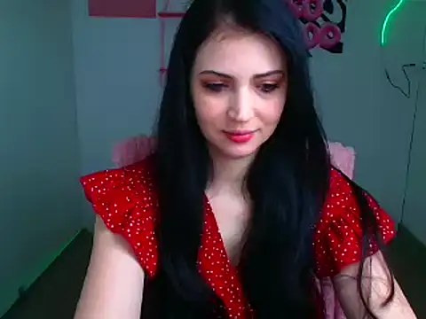 Snapshot of Amalia_amor chatting on February 13, 2026, 7:04 am Amalia amor online show from February 13, 2026, 7:04 am
