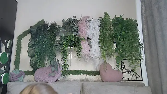 scyrim2 online show from March 7, 2025, 6:57 am