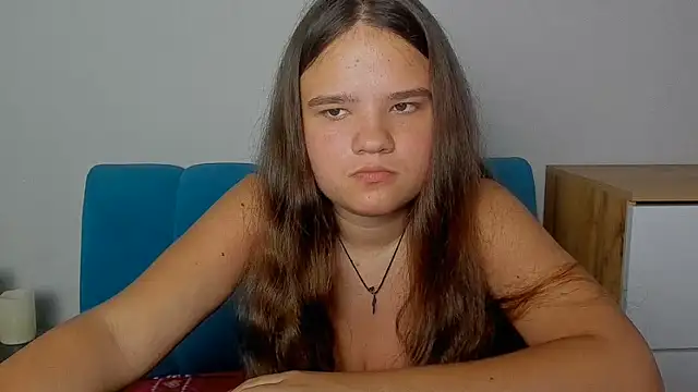 Snapshot of AdeleCruz chatting on June 17, 2026, 11:56 am AdeleCruz online show from June 17, 2026, 11:56 am