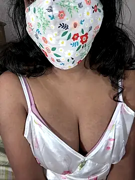 ArathyNambyarMallu online show from October 12, 2025, 2:16 pm