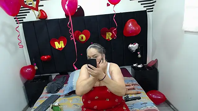 VickyBoobss online show from February 12, 2026, 7:42 pm