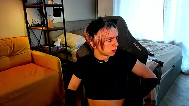 leon yuugen online show from January 31, 2025, 9:37 am