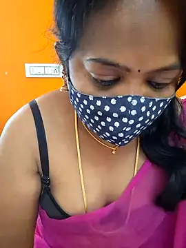 Snapshot of kanikasree chatting on February 2, 2025, 7:41 am kanikasree online show from February 2, 2025, 7:41 am