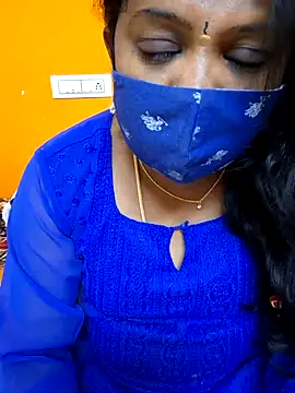 Snapshot of kanikasree chatting on February 3, 2025, 5:24 pm kanikasree online show from February 3, 2025, 5:24 pm