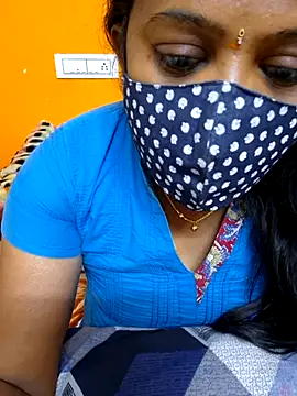 Snapshot of kanikasree chatting on February 24, 2025, 5:09 pm kanikasree online show from February 24, 2025, 5:09 pm