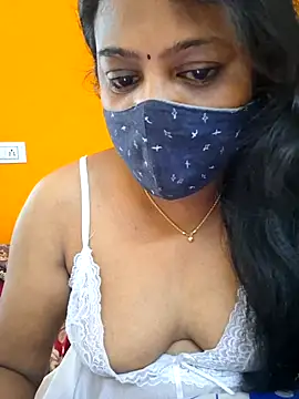 Snapshot of kanikasree chatting on September 16, 2025, 9:43 am kanikasree online show from September 16, 2025, 9:43 am