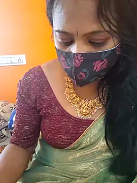 Snapshot of kanikasree chatting on October 30, 2025, 4:47 am kanikasree online show from October 30, 2025, 4:47 am